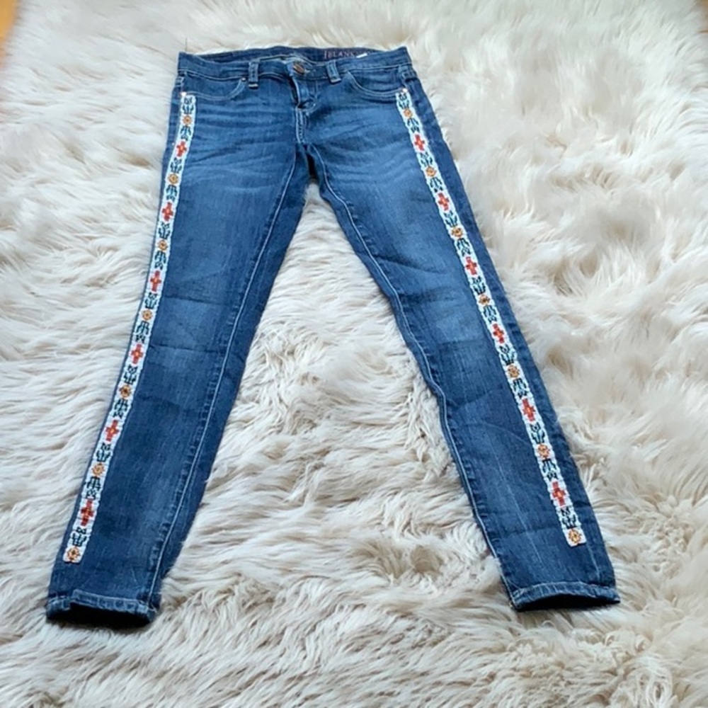 Blank NYC beaded Aztec pattern jeans size 24